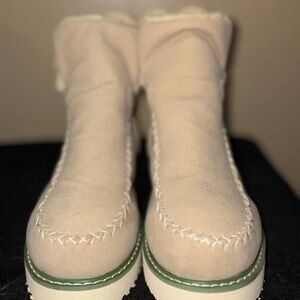 SHEIN Cream Ankle Boots with Green Trim